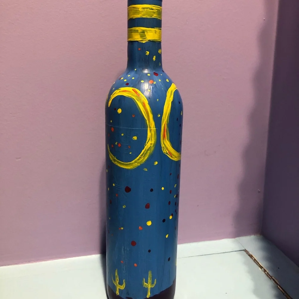 Hand-painted bottles - Picture 1 of 10